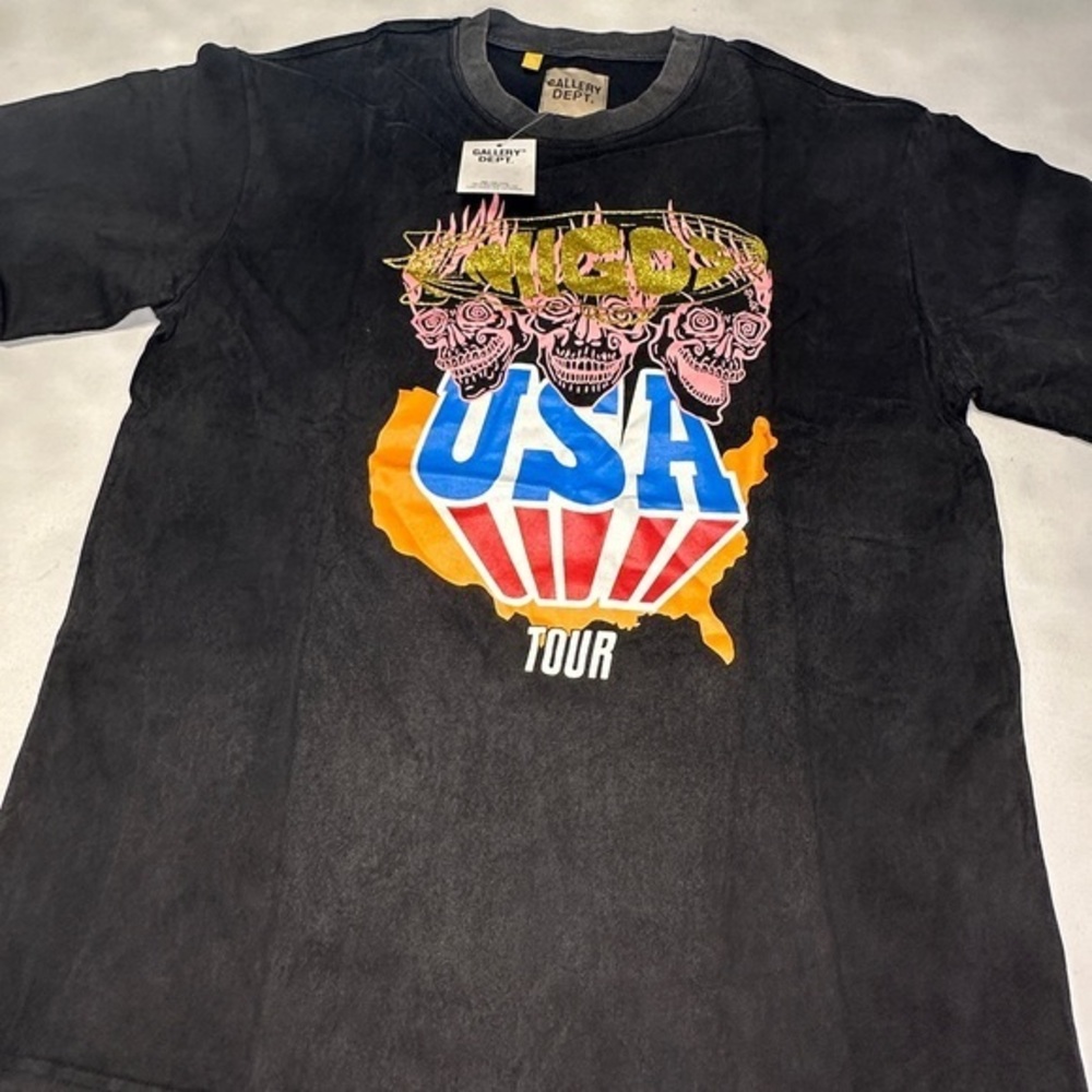 NWT Gallery Dept Tshirt USA Size Medium